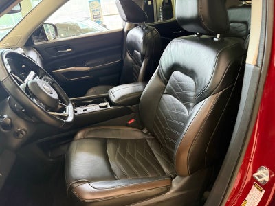 2022 Nissan Pathfinder Platinum