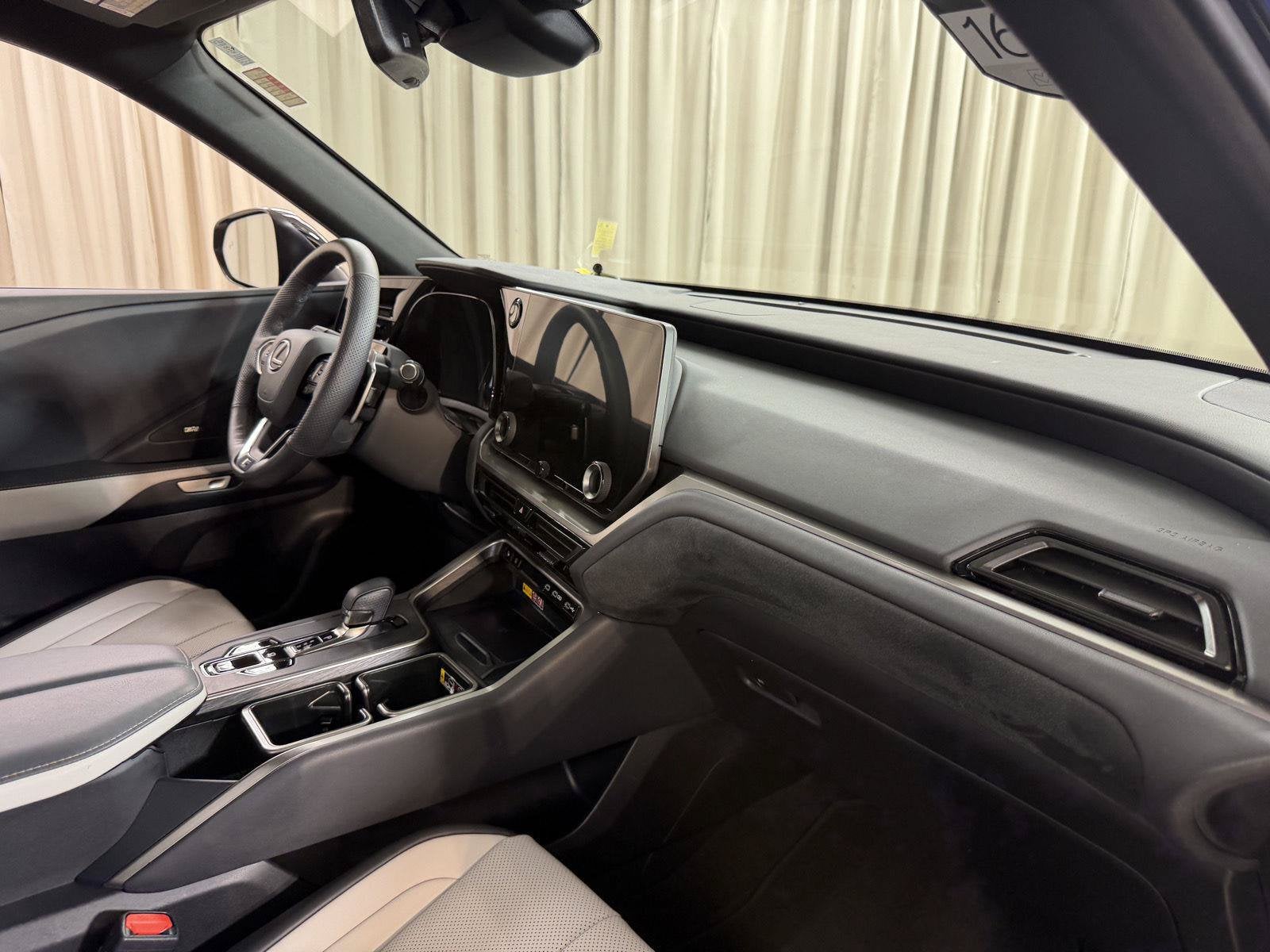 2024 Lexus TX 500h F SPORT Premium