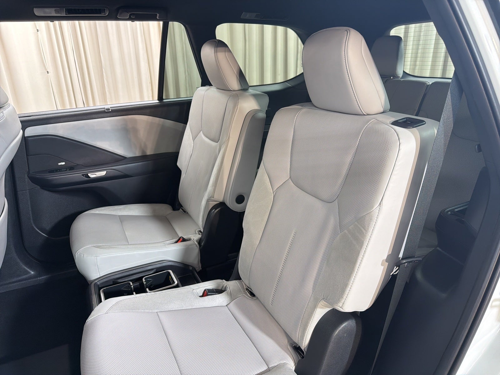 2025 Lexus TX 550h+ Luxury