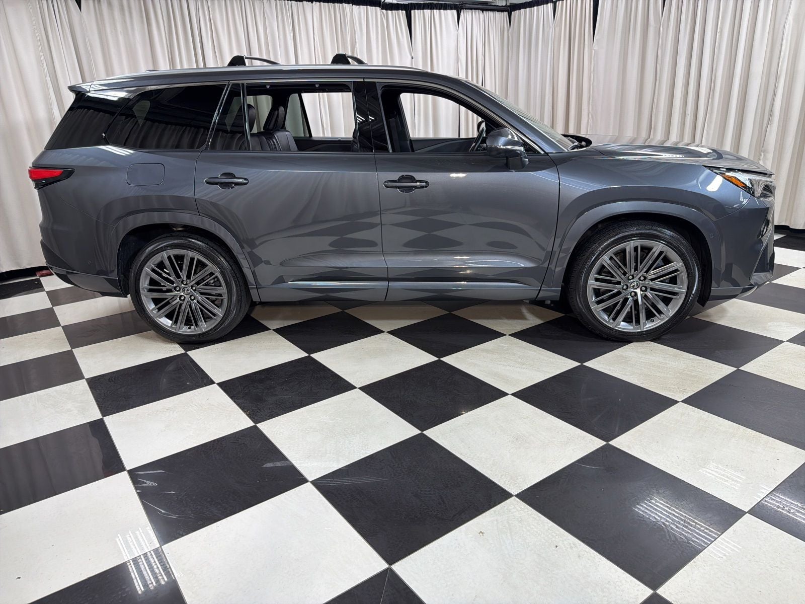 2024 Lexus TX 550h+ Luxury