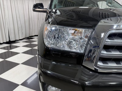 2017 Toyota Sequoia SR5