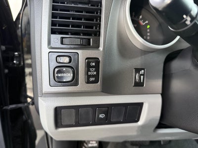 2017 Toyota Sequoia SR5