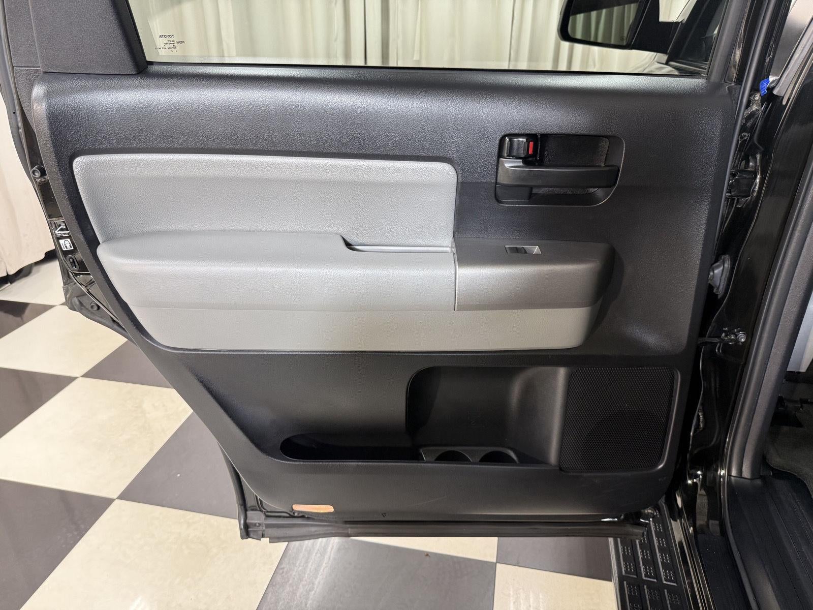 2017 Toyota Sequoia SR5