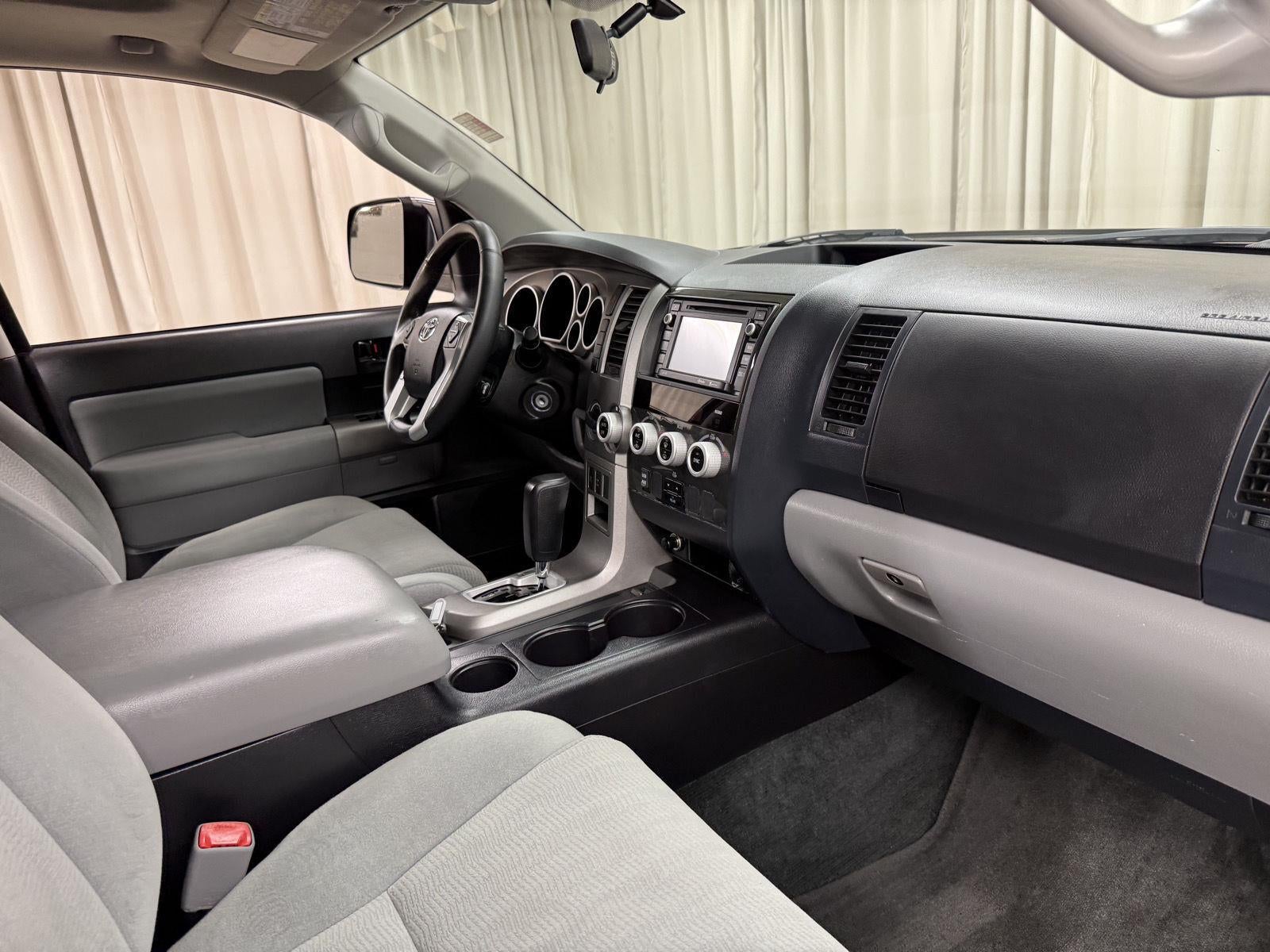 2017 Toyota Sequoia SR5