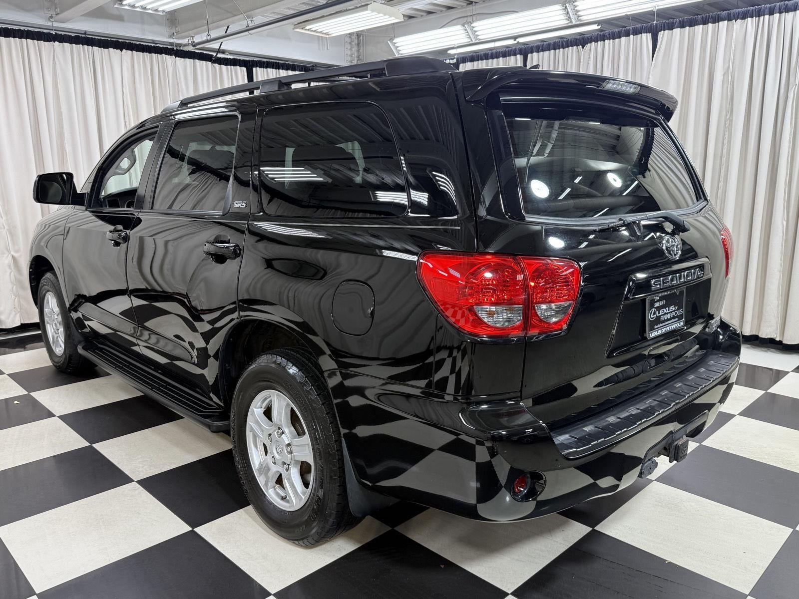 2017 Toyota Sequoia SR5
