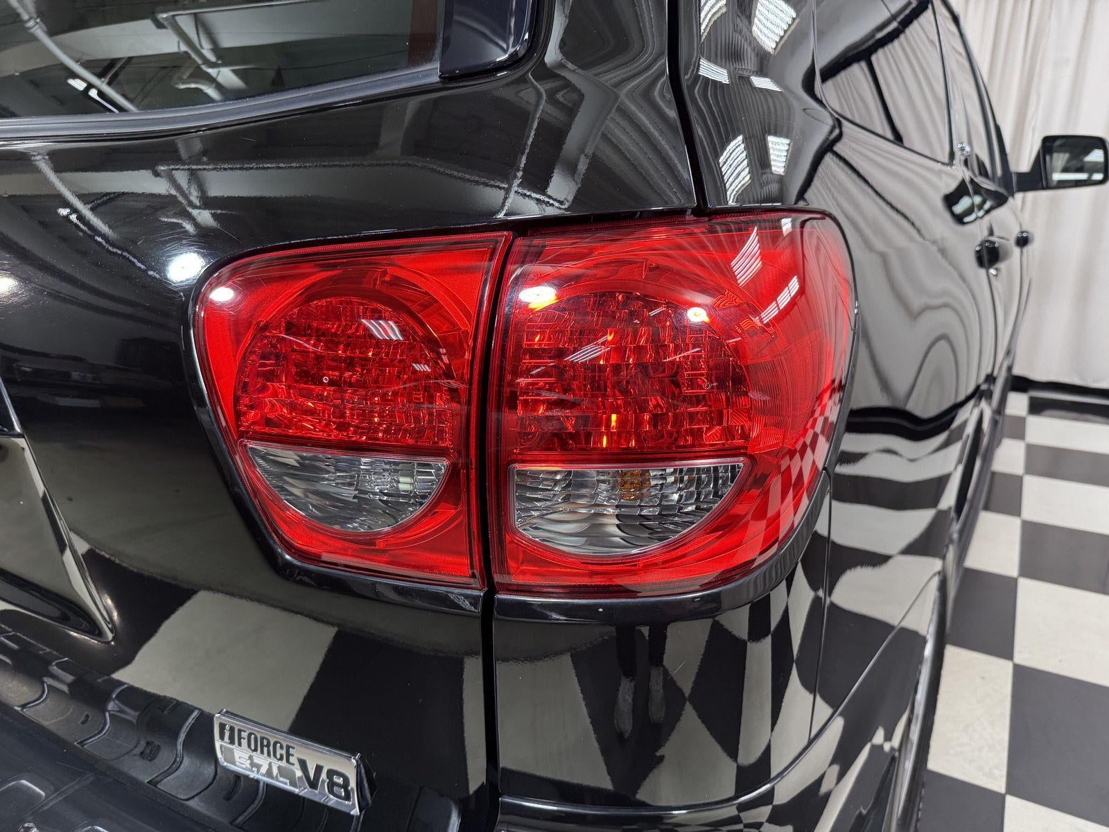 2017 Toyota Sequoia SR5