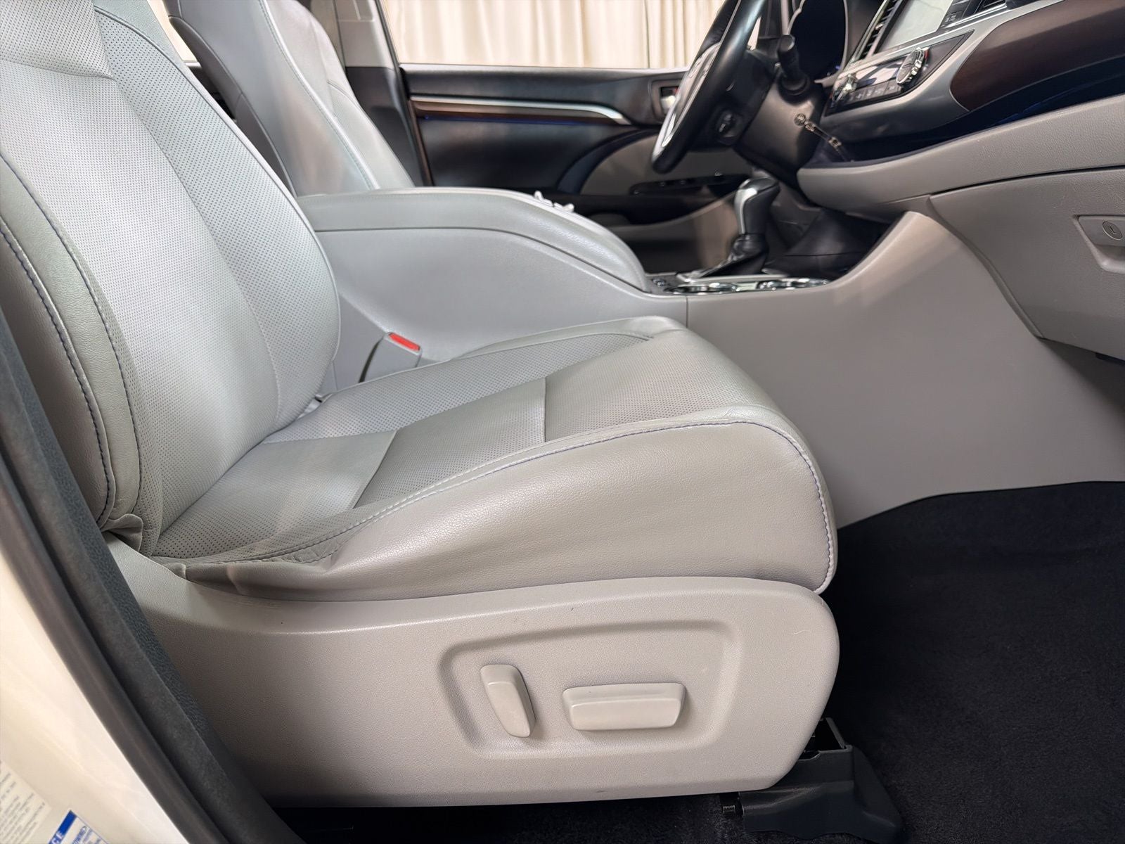 2015 Toyota Highlander Limited Platinum V6