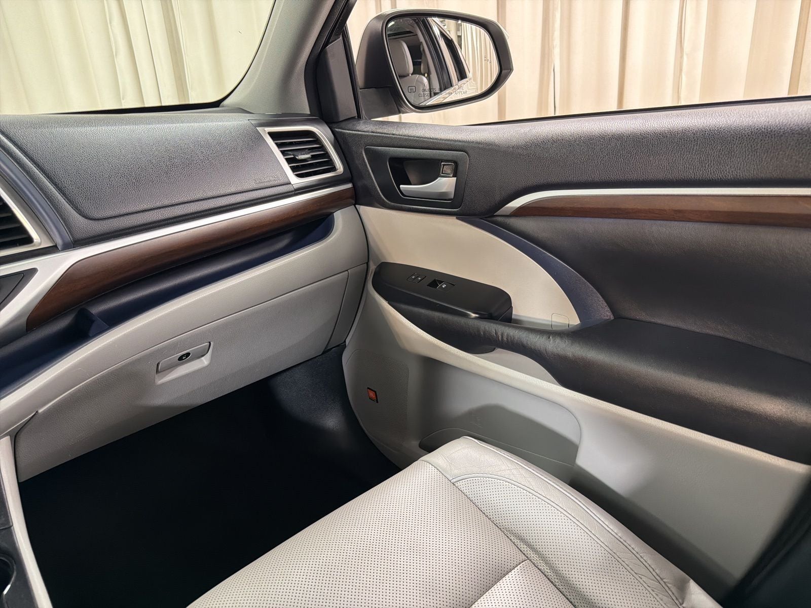 2015 Toyota Highlander Limited Platinum V6