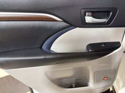 2015 Toyota Highlander Limited Platinum V6