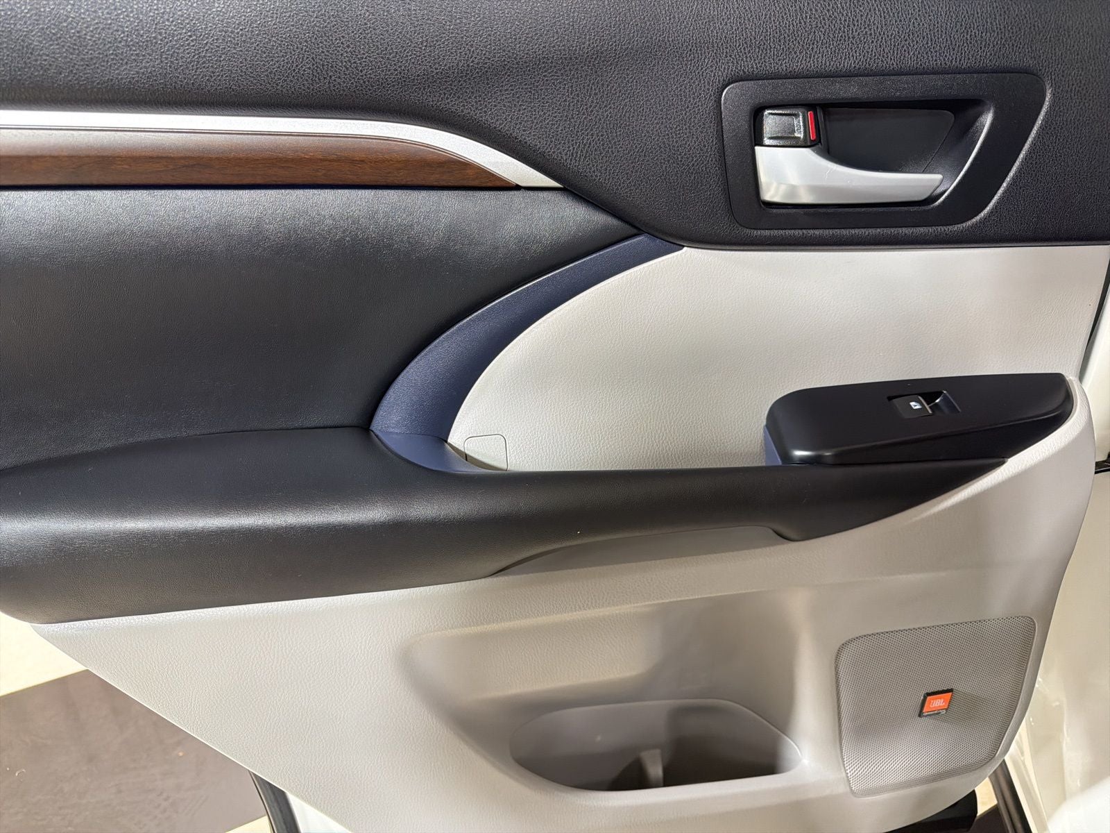 2015 Toyota Highlander Limited Platinum V6