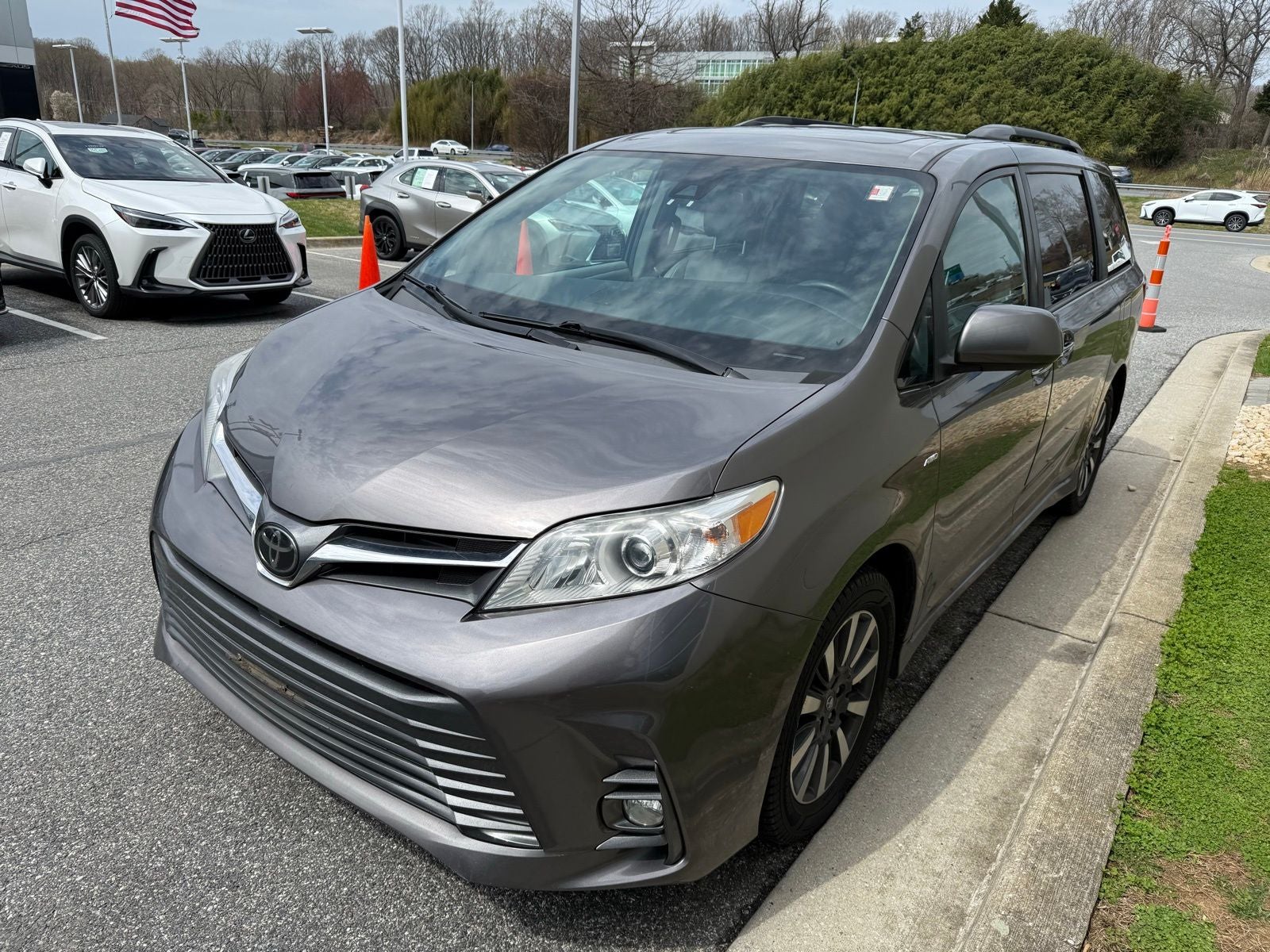 2018 Toyota Sienna XLE 7 Passenger