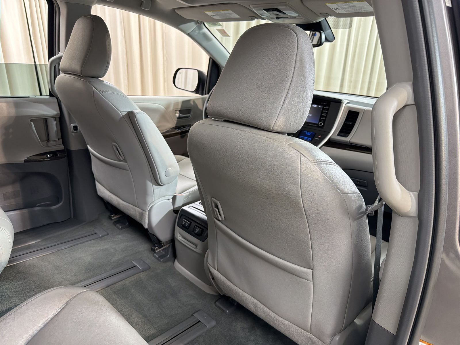 2018 Toyota Sienna XLE 7 Passenger
