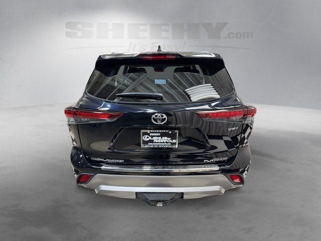 2026 Toyota Highlander Hybrid Platinum