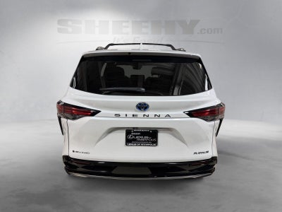2025 Toyota Sienna Platinum 7-Passenger