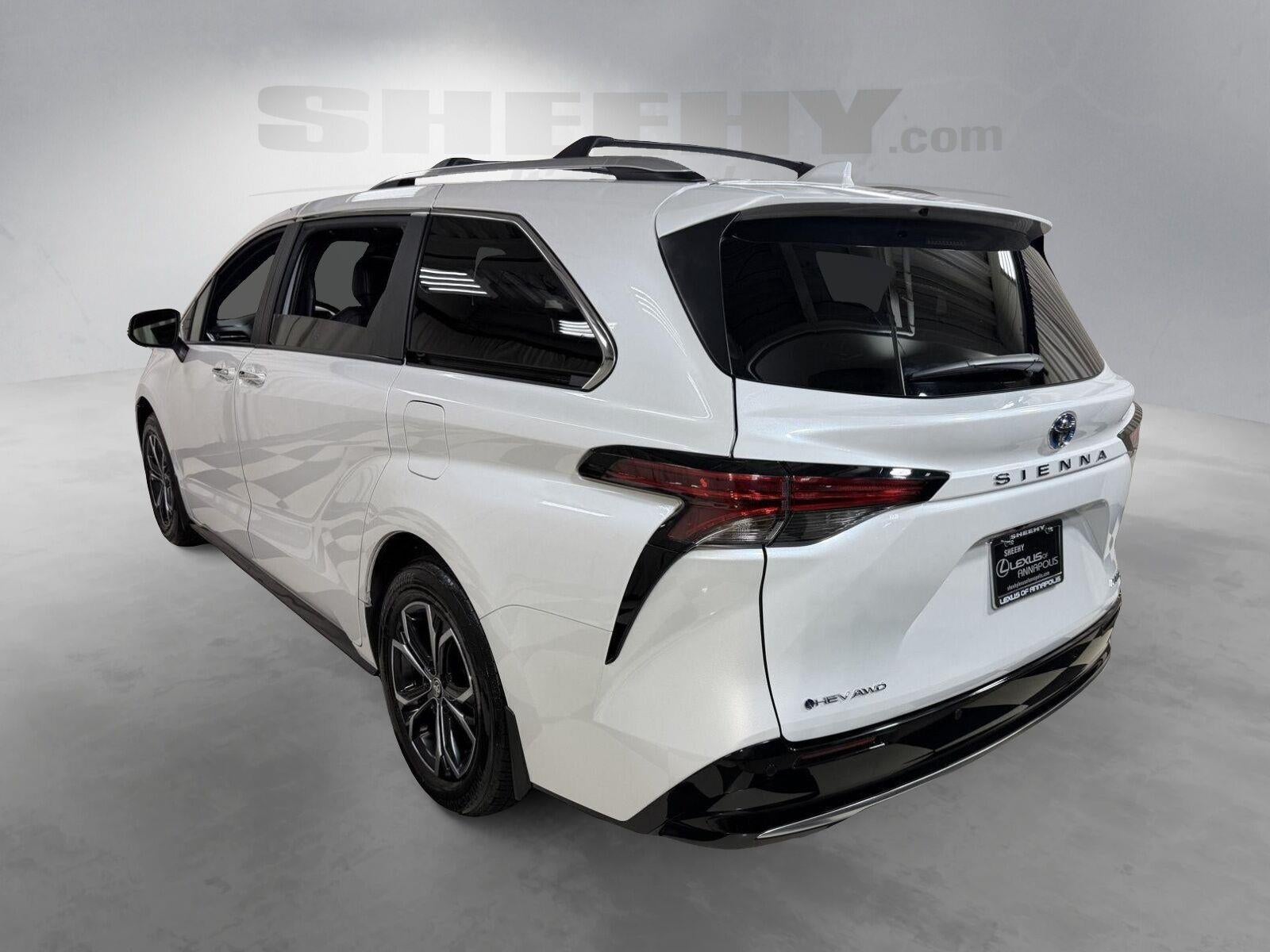 2025 Toyota Sienna Platinum 7-Passenger