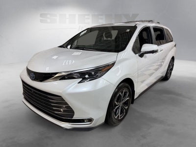 2025 Toyota Sienna Platinum 7-Passenger