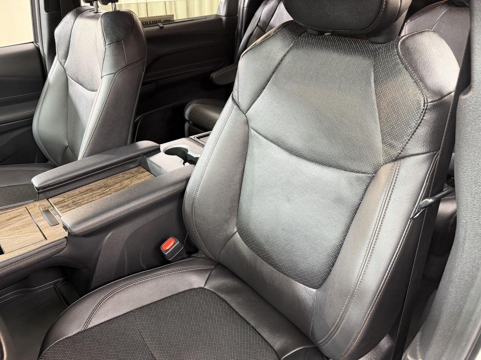 2025 Toyota Sienna Platinum 7-Passenger