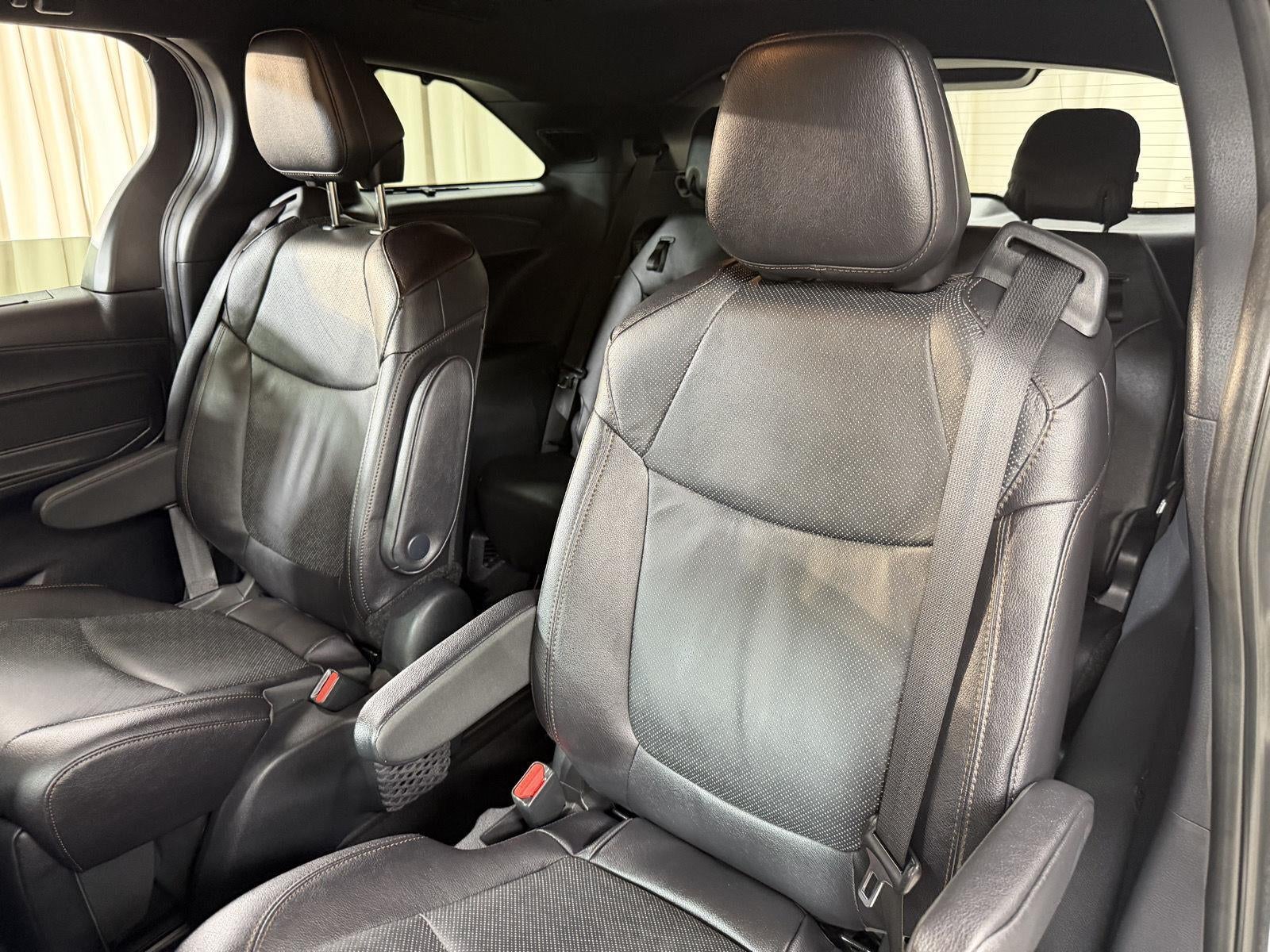 2025 Toyota Sienna Platinum 7-Passenger