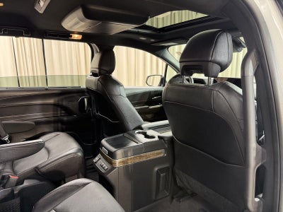 2025 Toyota Sienna Platinum 7-Passenger