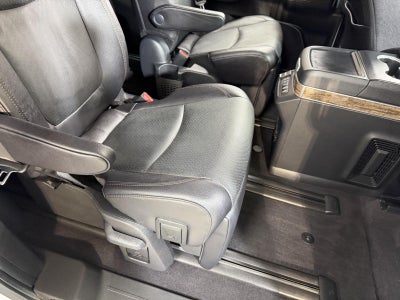 2025 Toyota Sienna Platinum 7-Passenger