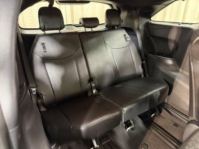 2025 Toyota Sienna Platinum 7-Passenger