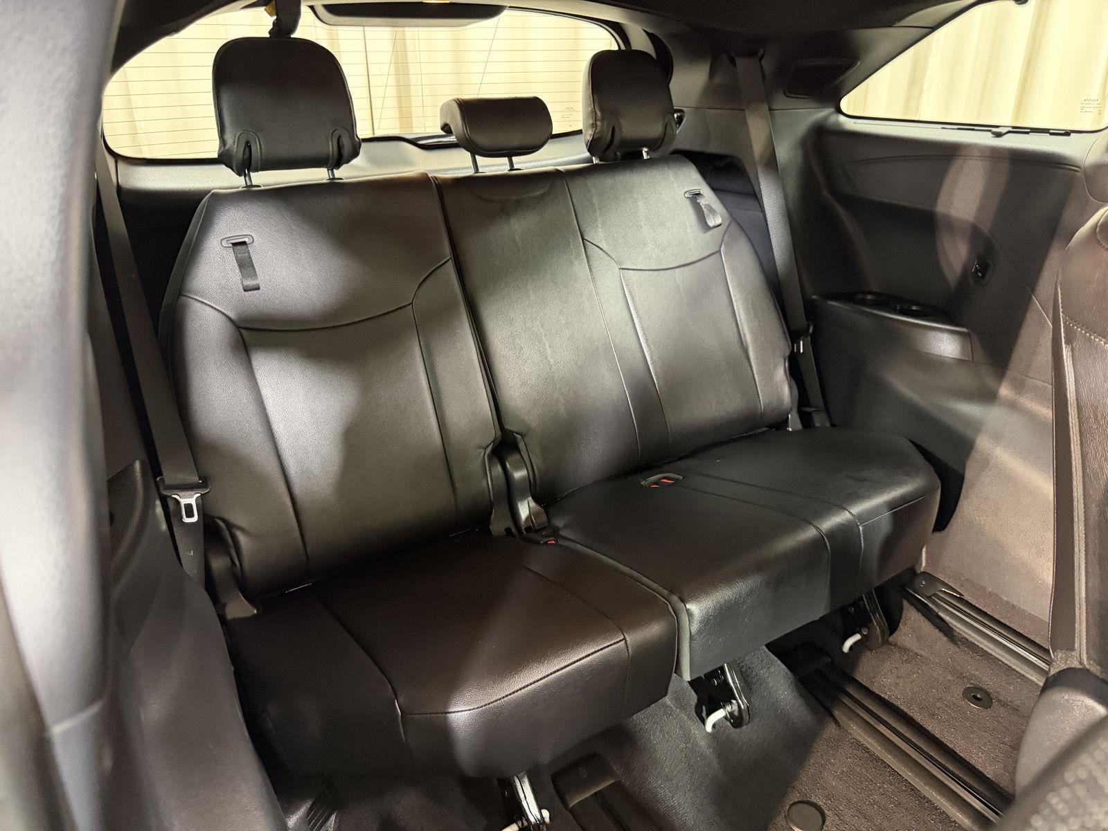 2025 Toyota Sienna Platinum 7-Passenger