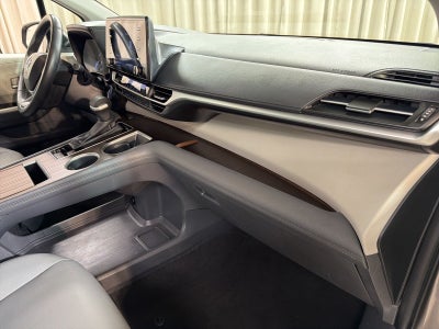2024 Toyota Sienna XLE 7 Passenger
