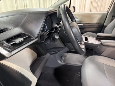2024 Toyota Sienna XLE 7 Passenger