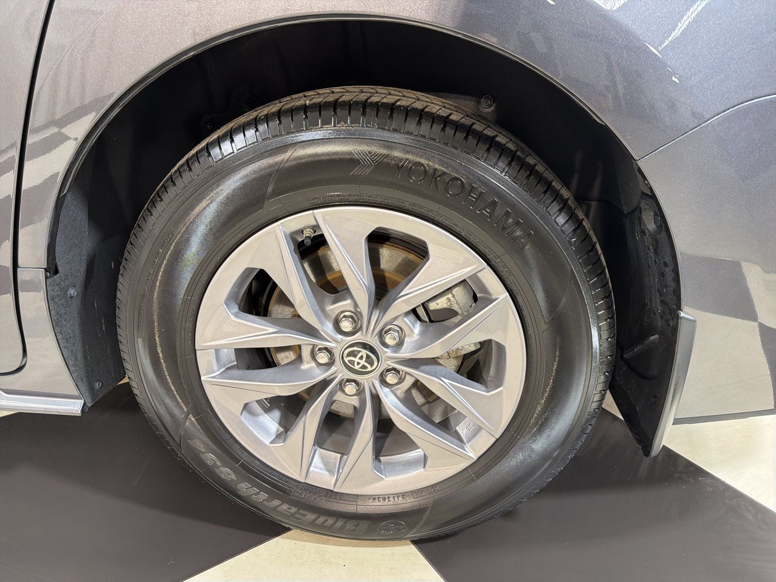 2025 Toyota Sienna XLE 7 Passenger