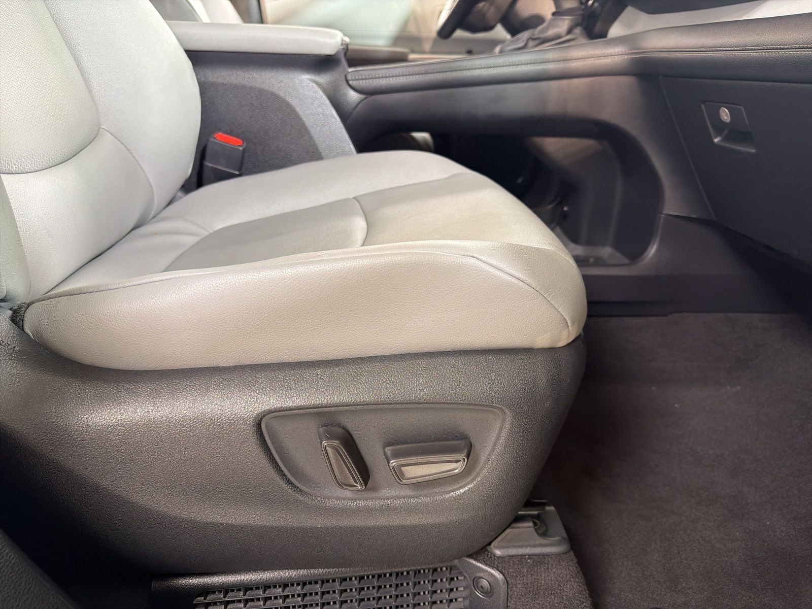 2025 Toyota Sienna XLE 7 Passenger