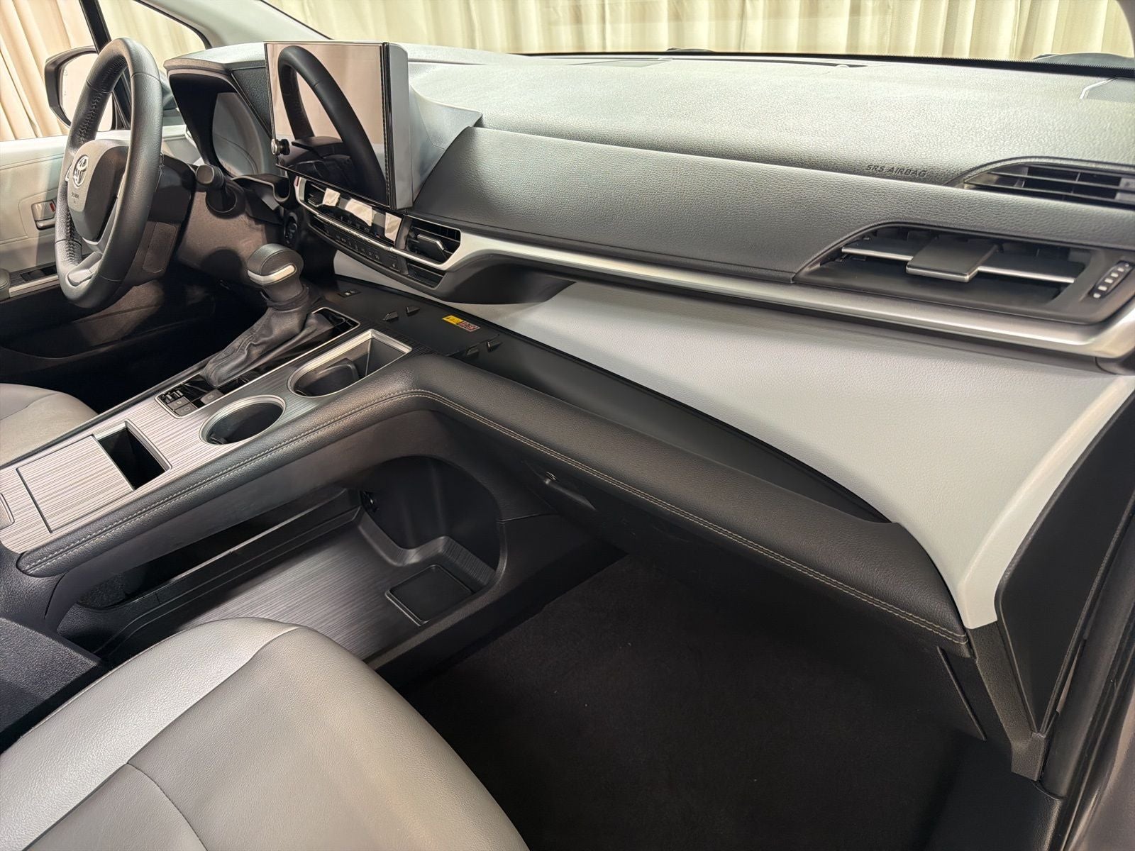 2025 Toyota Sienna XLE 7 Passenger