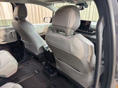 2025 Toyota Sienna XLE 7 Passenger