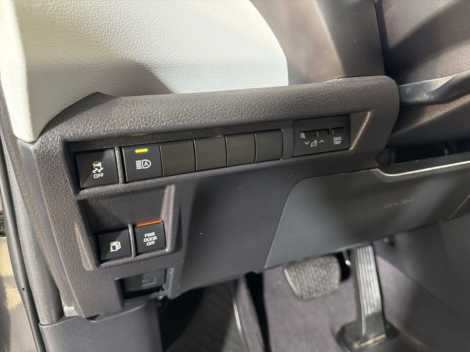 2025 Toyota Sienna XLE 7 Passenger