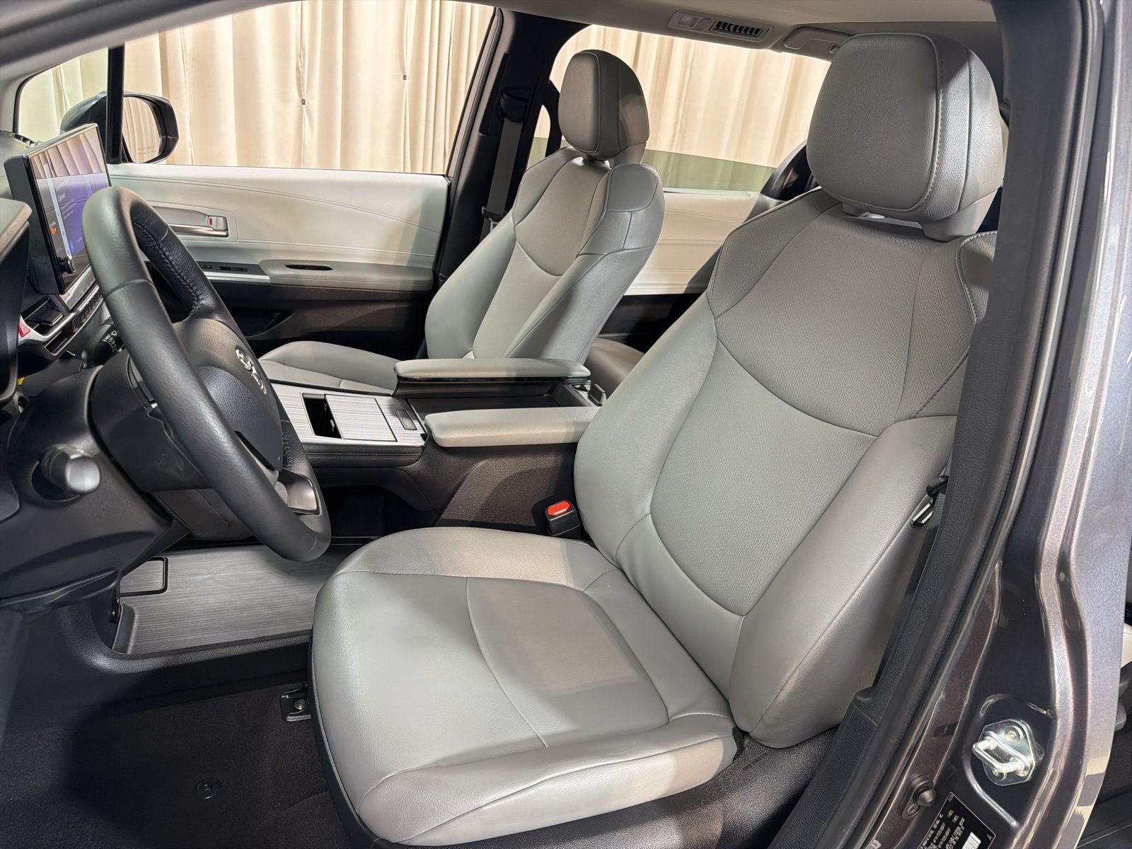 2025 Toyota Sienna XLE 7 Passenger