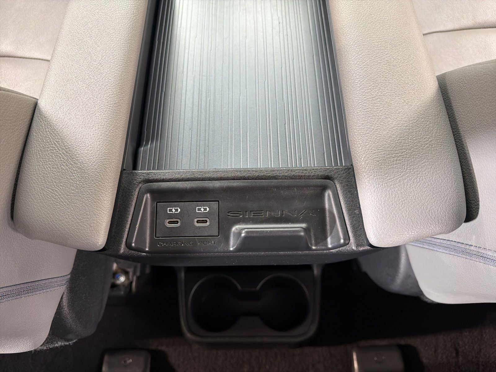 2025 Toyota Sienna XLE 7 Passenger