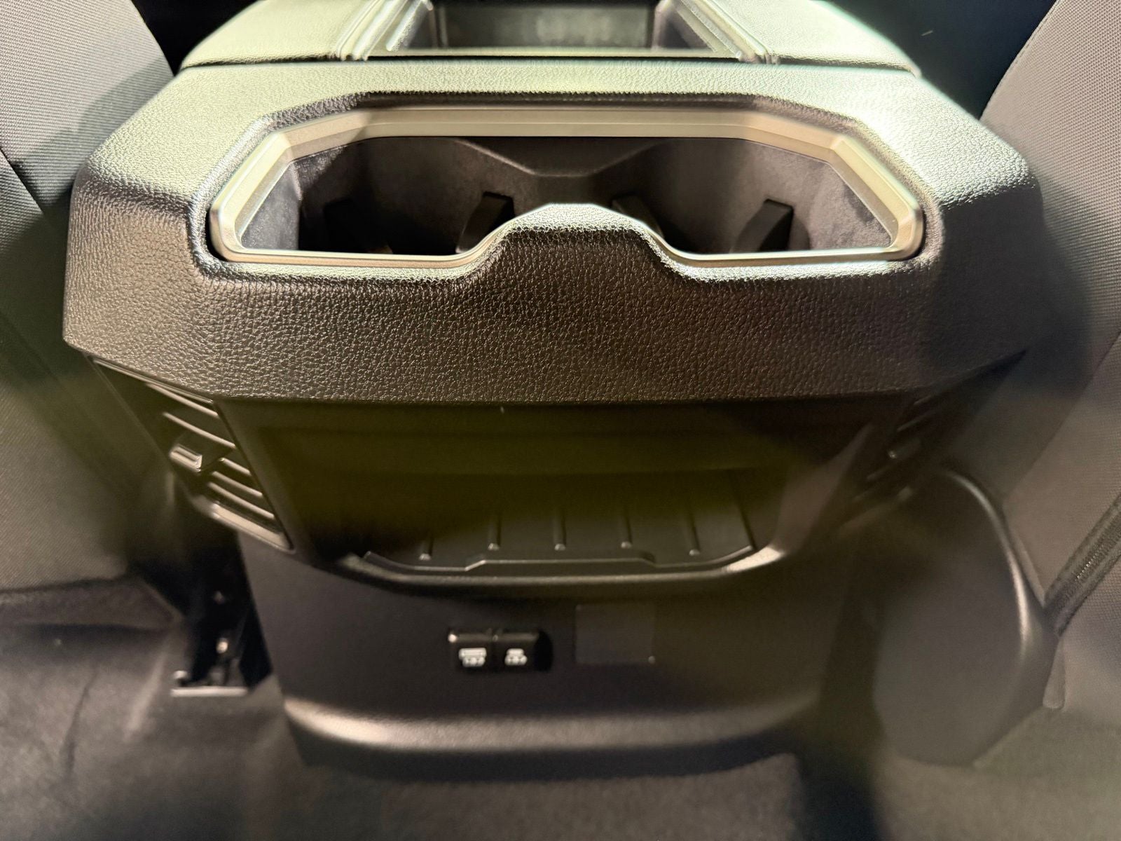 2025 Toyota Tundra SR5 - Photo 46