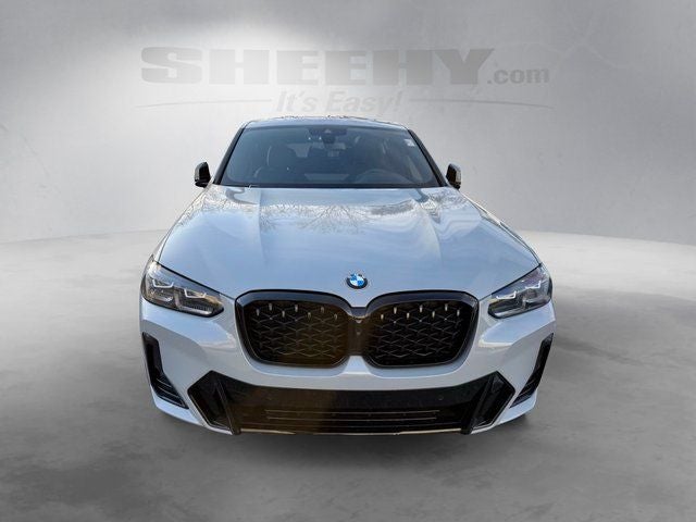 2024 BMW X4 xDrive30i