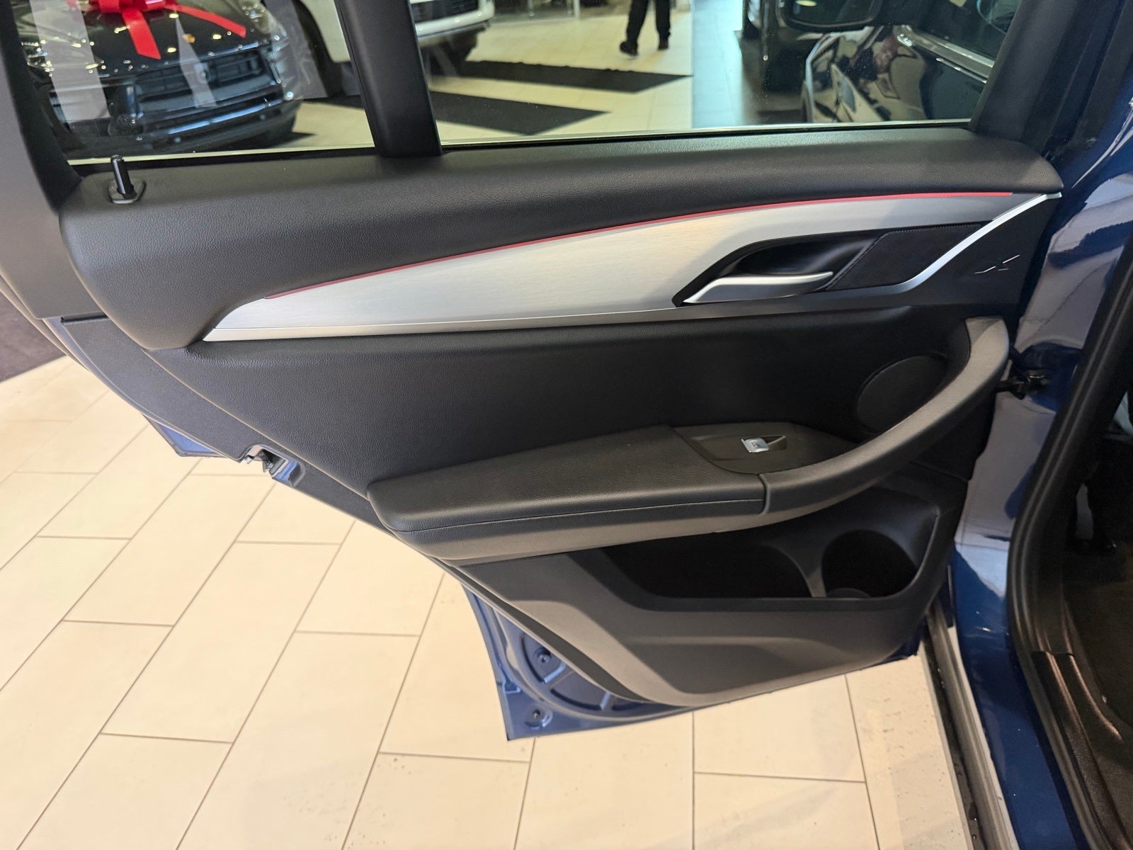 2023 BMW X4 xDrive30i