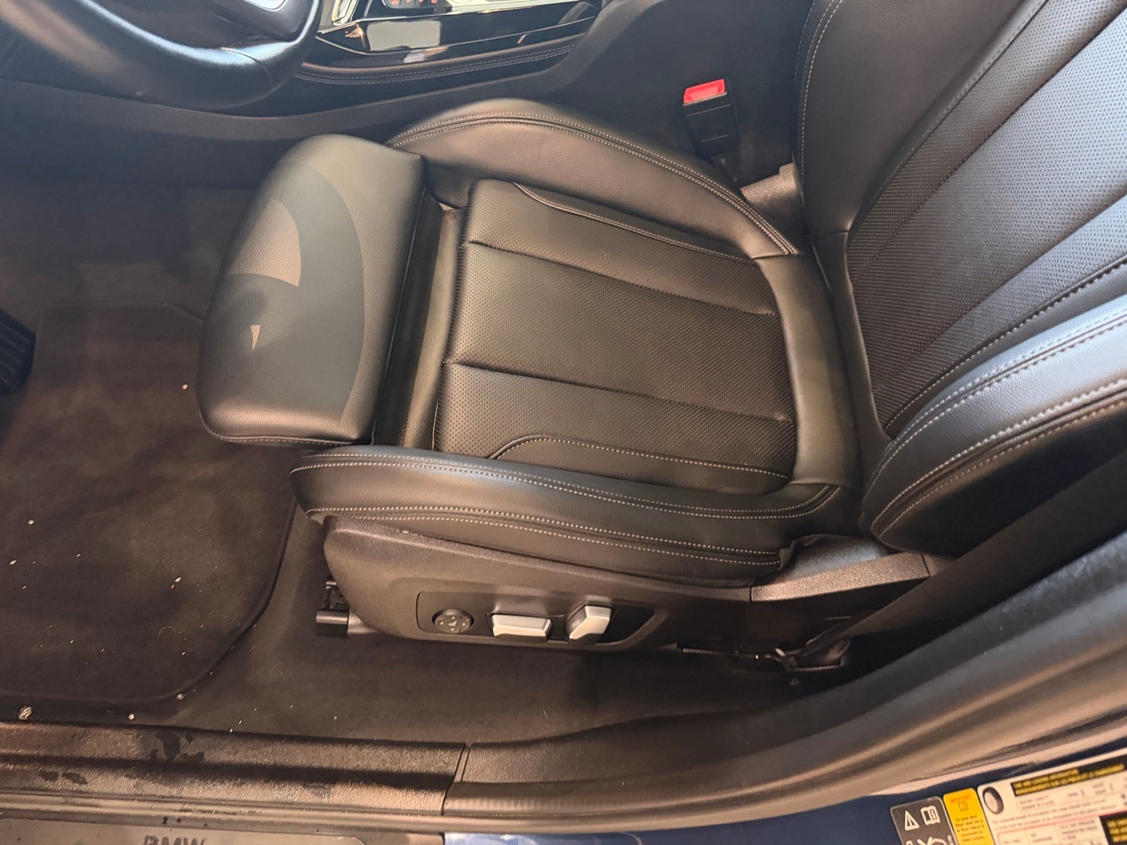 2023 BMW X4 xDrive30i