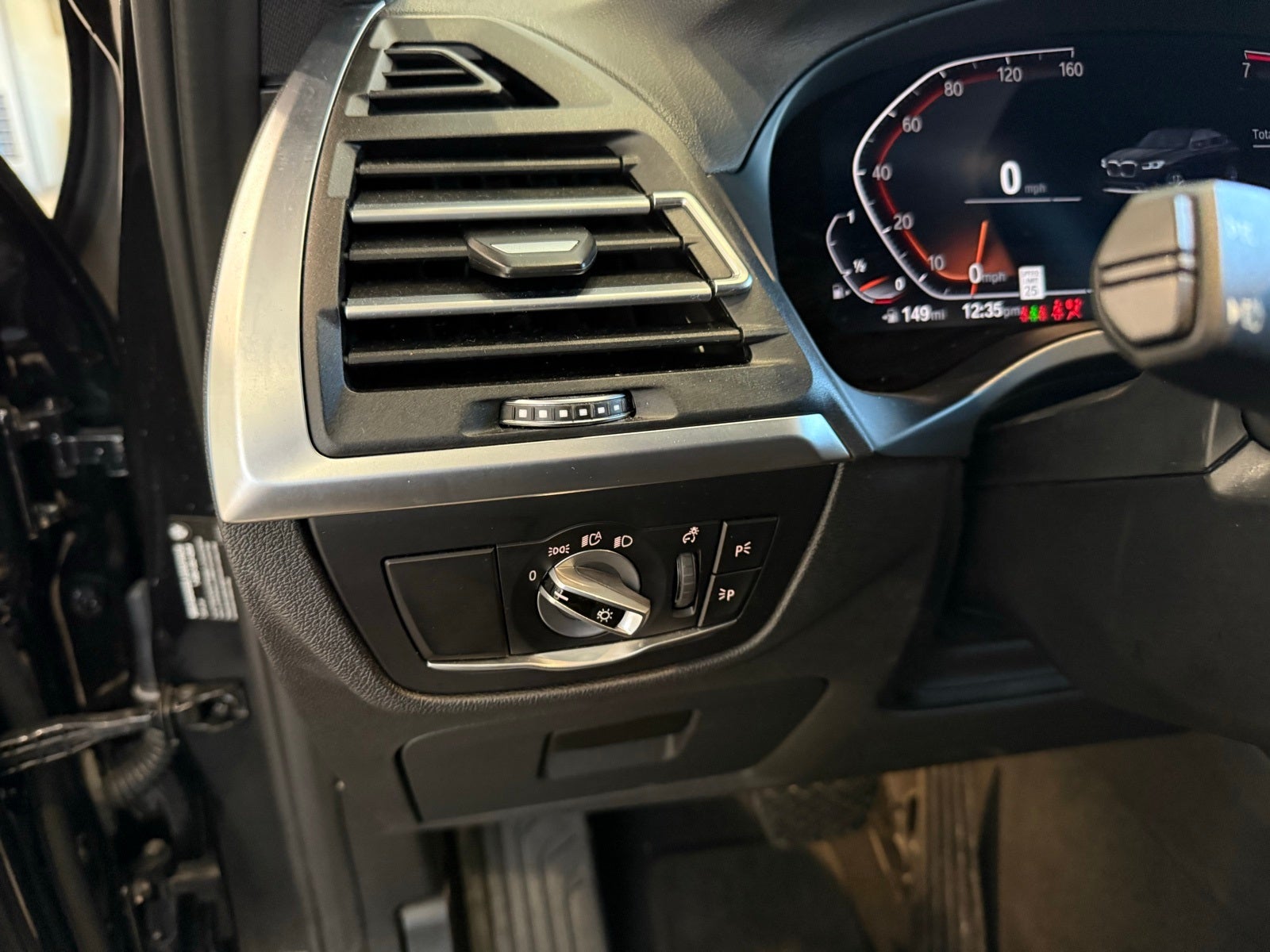 2022 BMW X4 xDrive30i