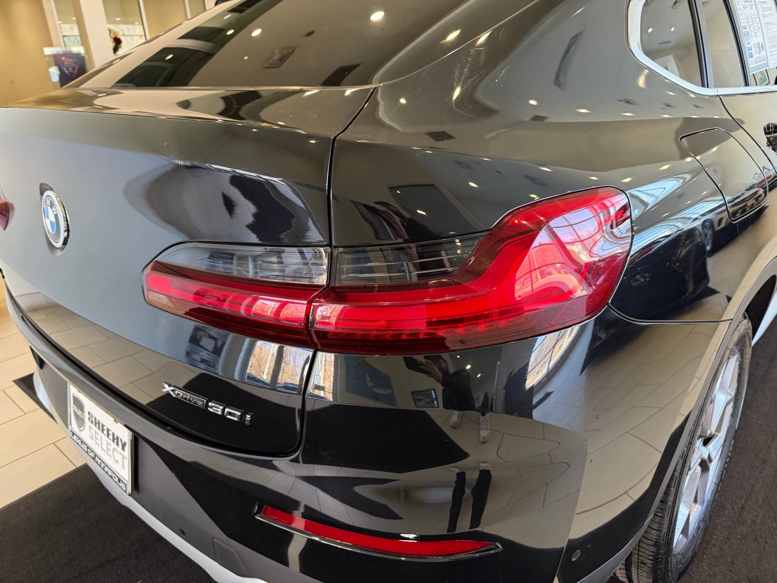 2022 BMW X4 xDrive30i