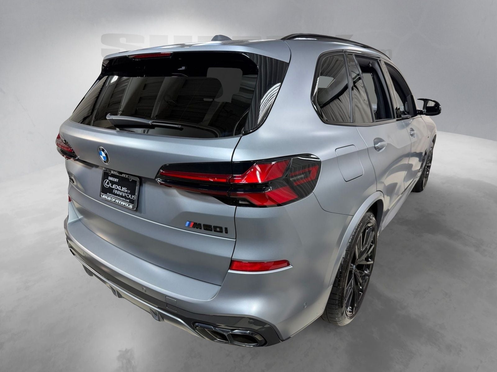 2025 BMW X5 M60i