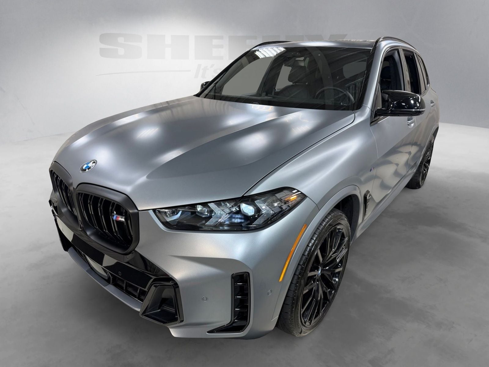 2025 BMW X5 M60i