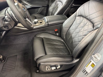 2025 BMW X5 M60i