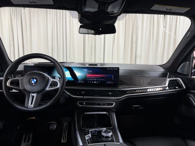 2025 BMW X5 M60i