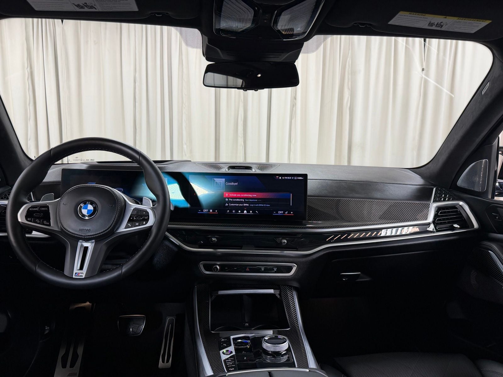 2025 BMW X5 M60i