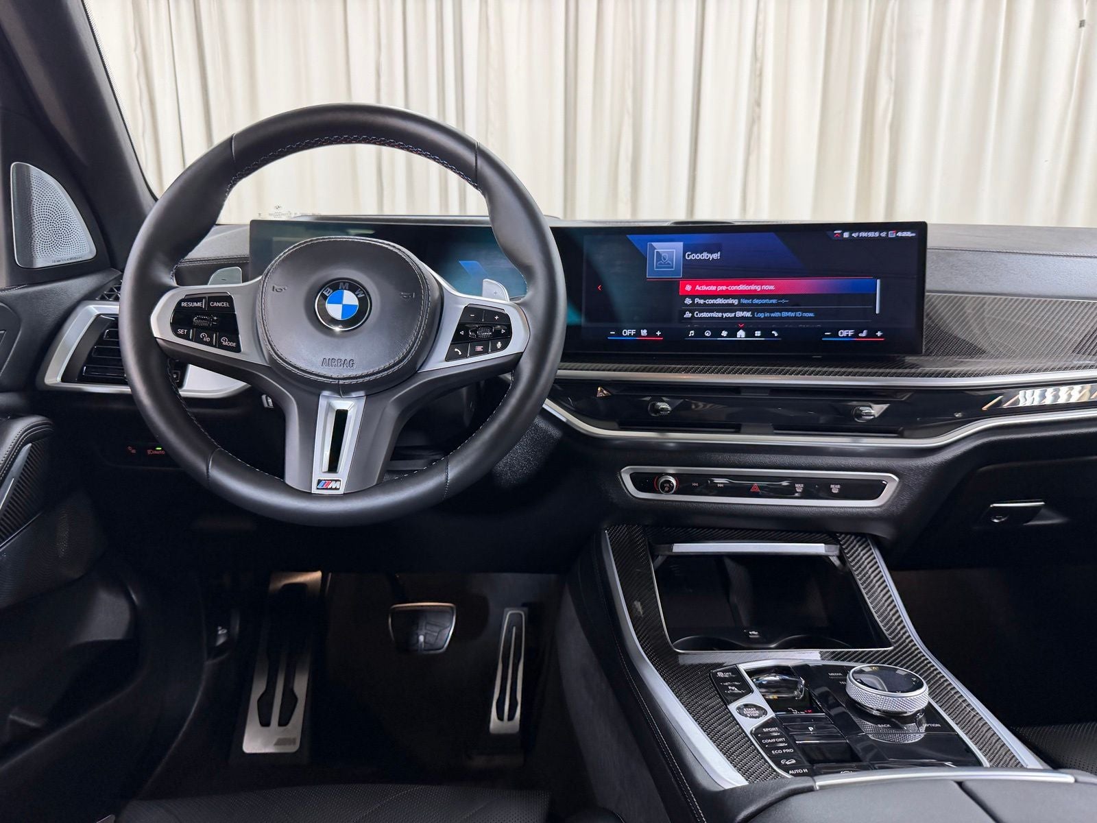 2025 BMW X5 M60i
