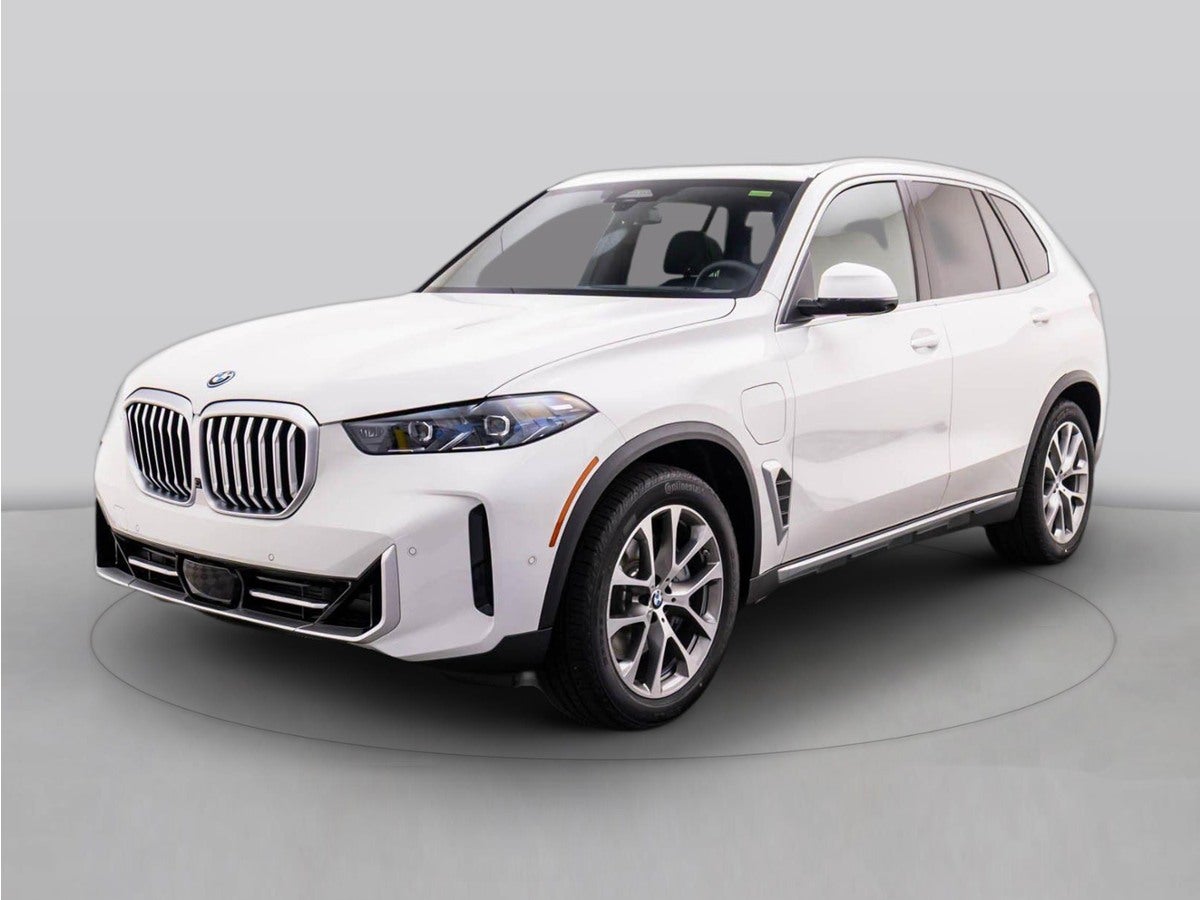 2026 BMW X5 xDrive50e's photo