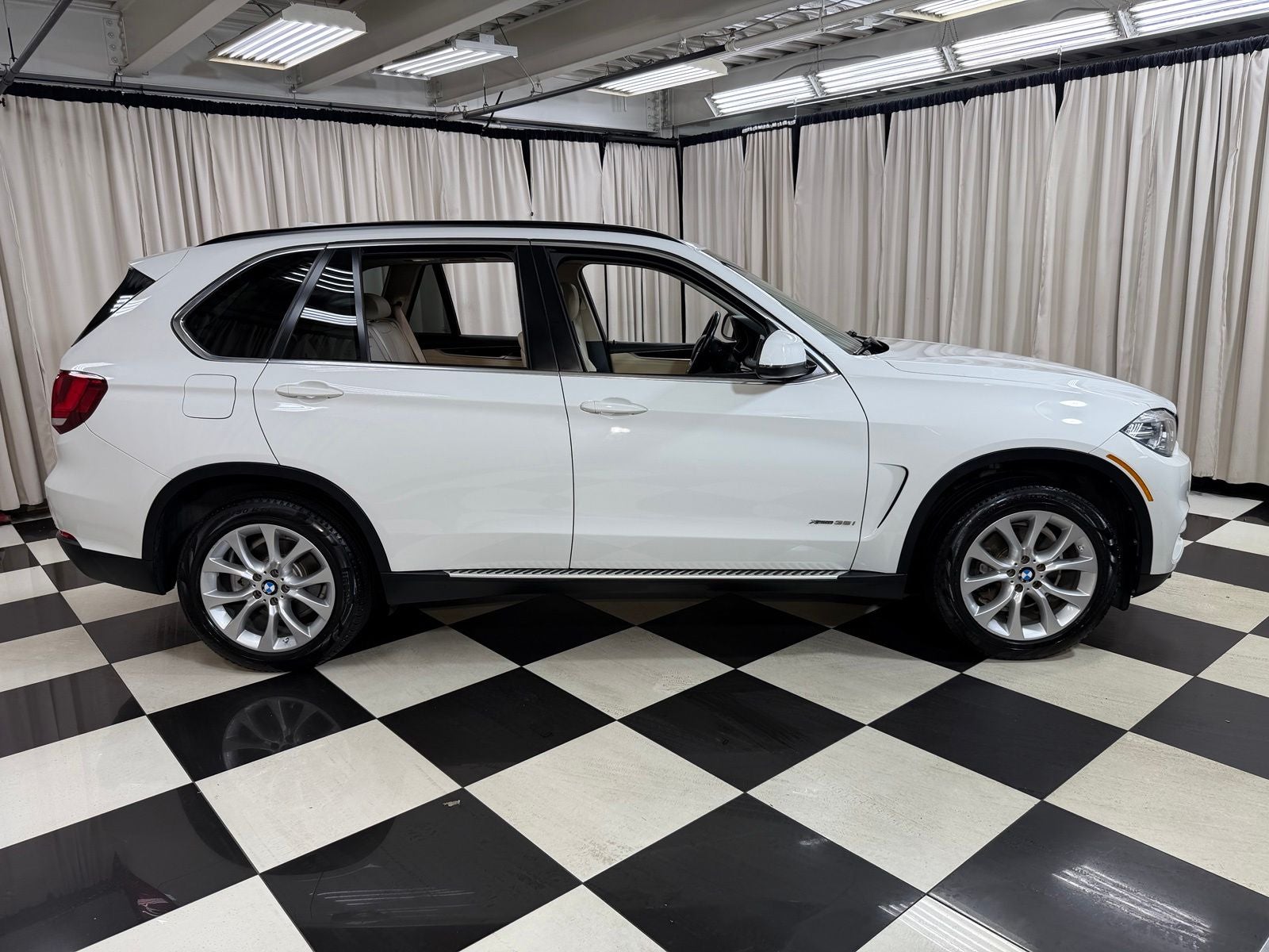 2016 BMW X5 xDrive35i Sport Activity
