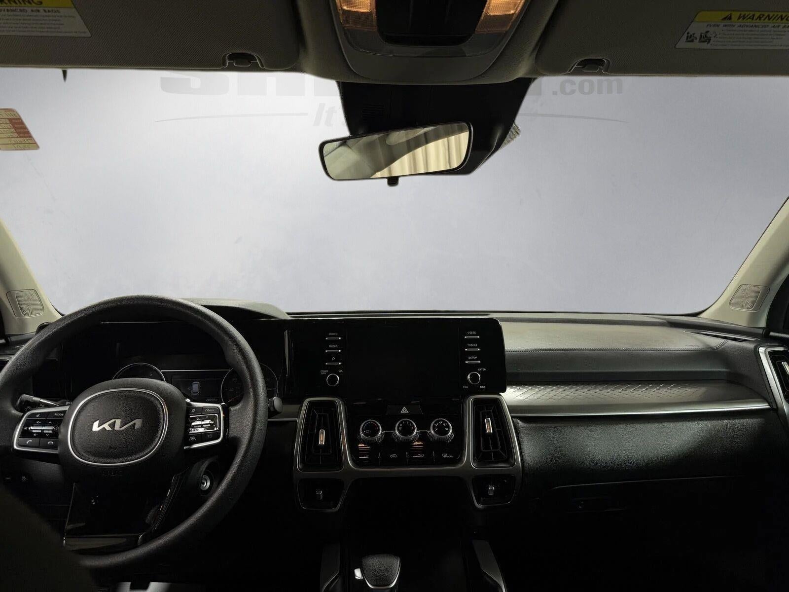 2023 Kia Sorento LX